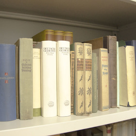 archive-books5_280x280_crop_478b24840a