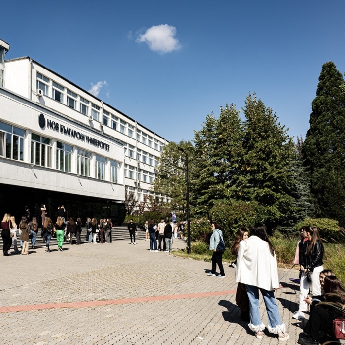 nbu_700x700_crop_478b24840a